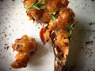Tempura De Langosta Y Mojo De Papaya.