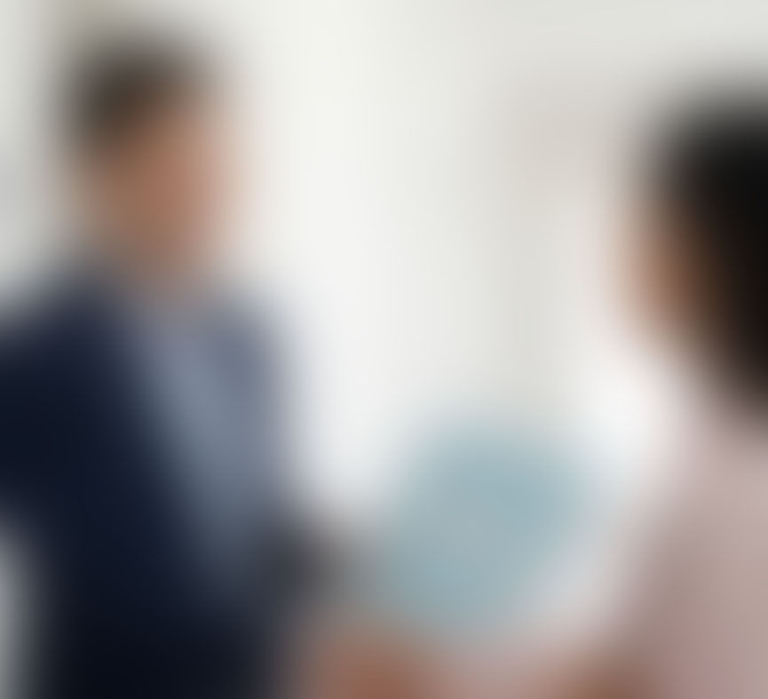 immagine sfocata di persona dimessa