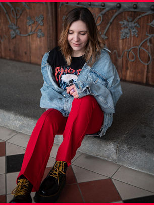 Junes Ivy - Ghosttown 