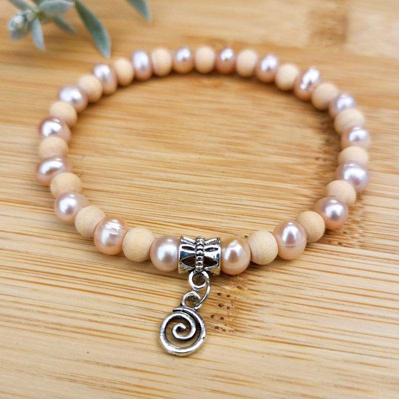 Thumbnail: Purity of Spirit Bracelet with Fresh Water Pearl