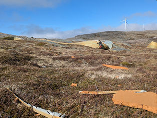 Se video og monsterbilder fra Sørmarkfjellet: 30 tonn vindkraftavfall – fortsatt urørt