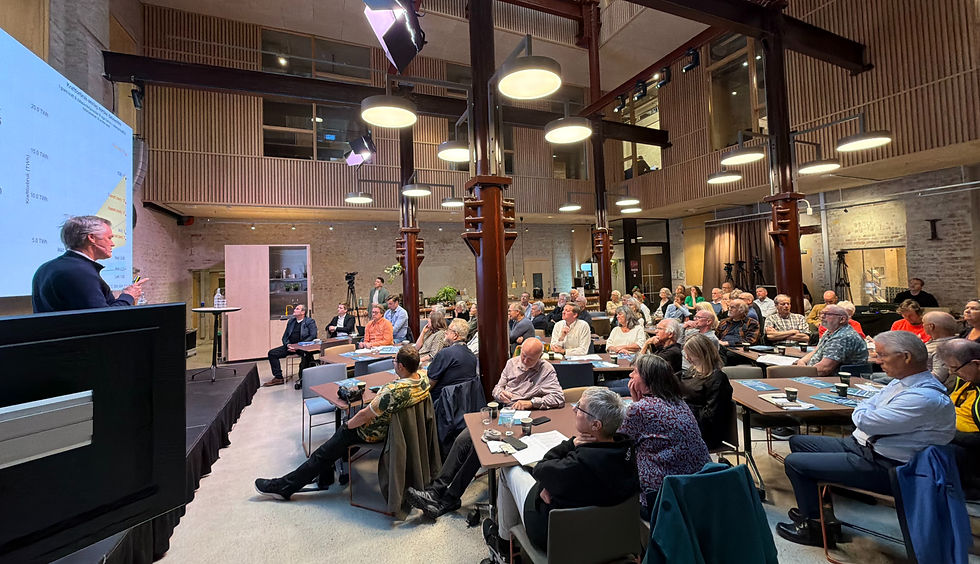 Stort oppmøte og engasjement under presentasjonen av Motvind Norges nye rapport 24.april 2026. (Foto: GGG, Motvind Norge)