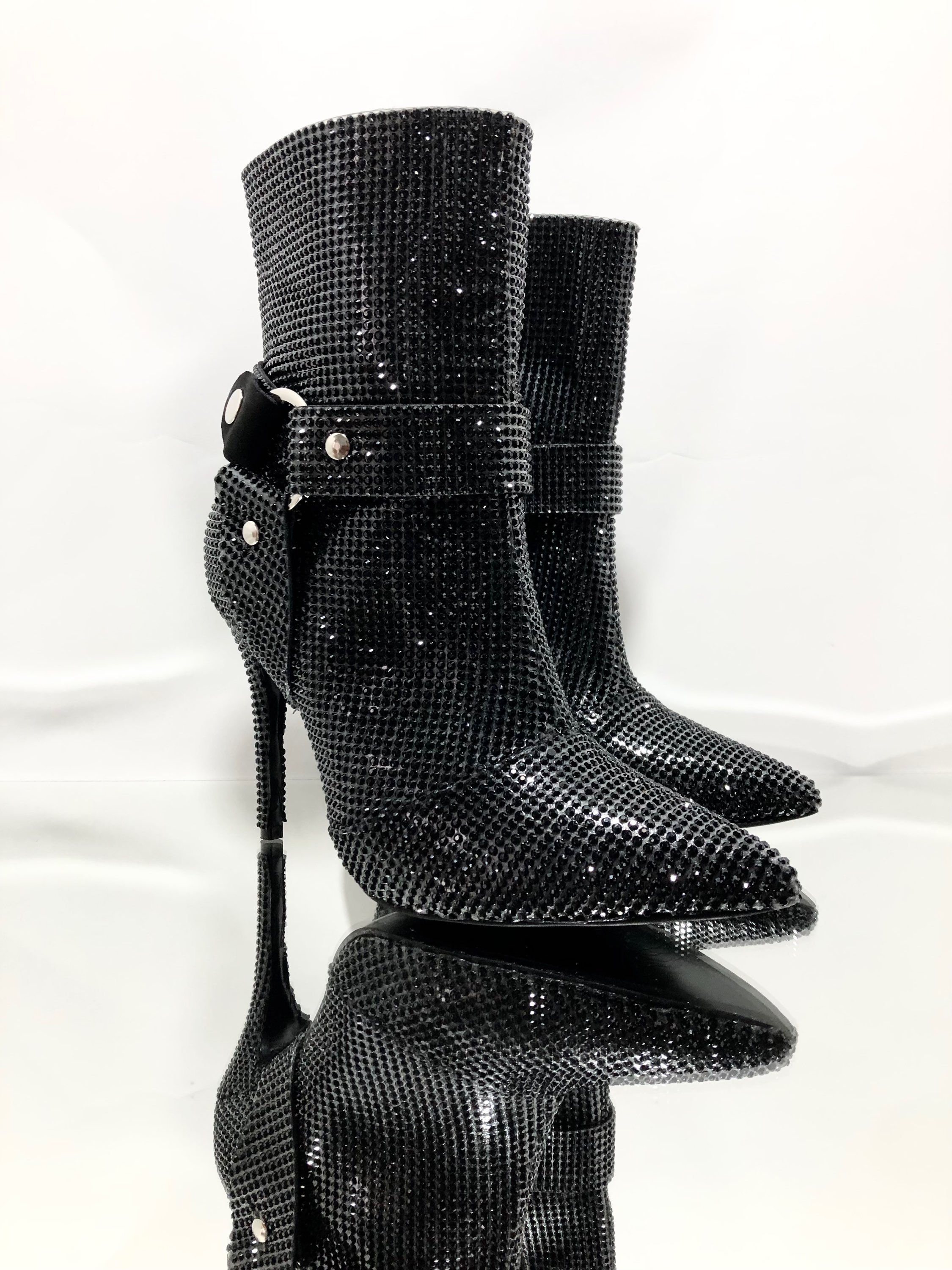Bota Stiletto cristais pretos com Belt removível