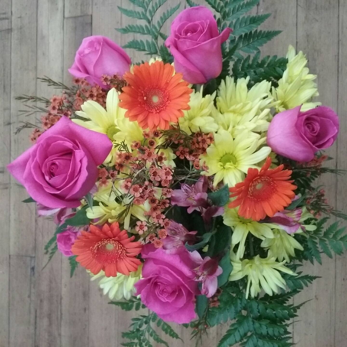 Jennifer's Flower Boutique Fresh flowers