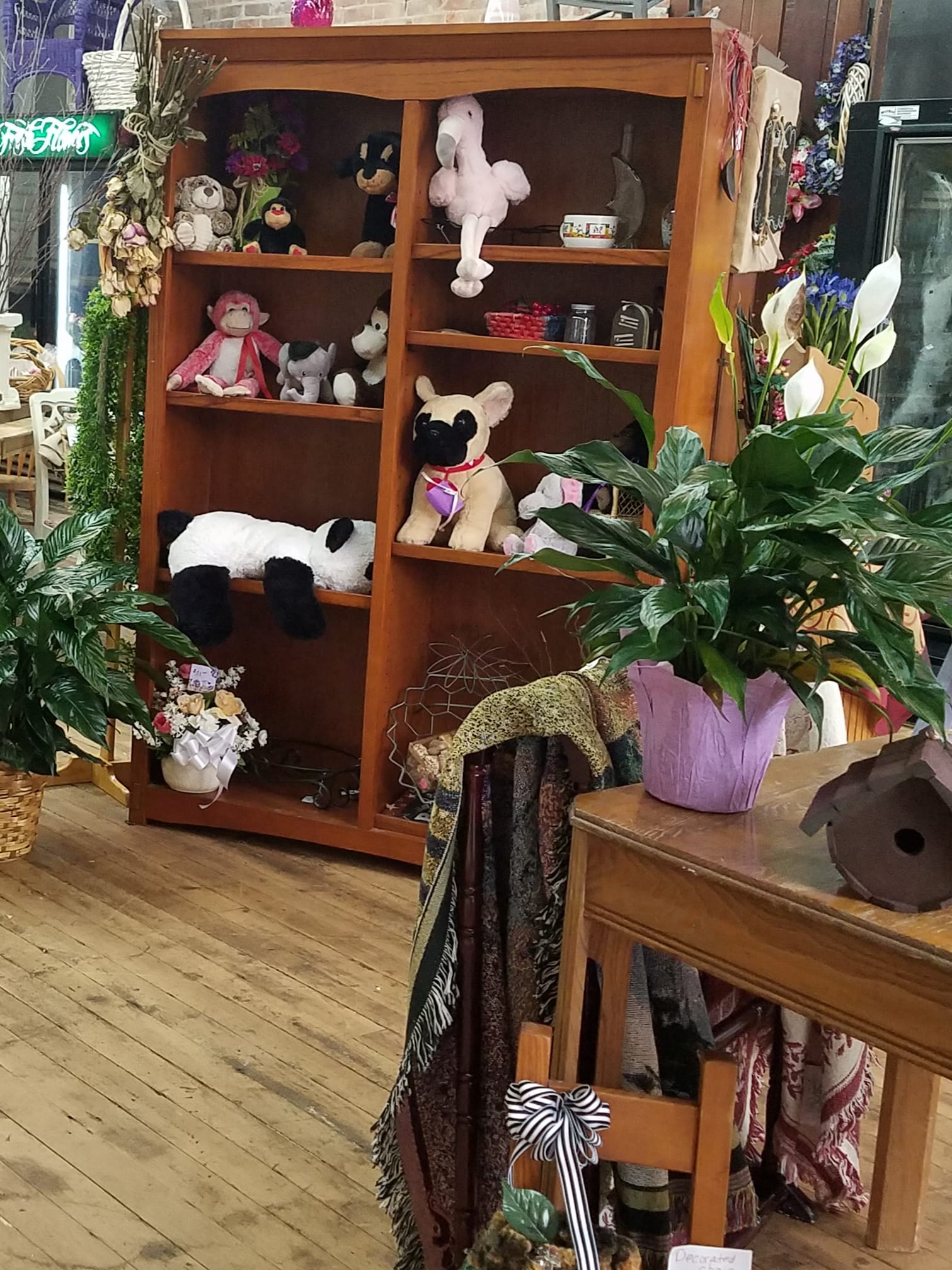 Jennifer's Flower Boutique fresh flowers in Fortville, IN