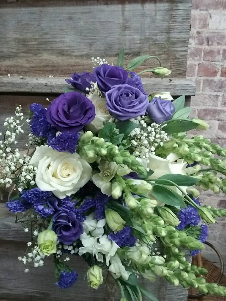 Jennifer's Flower Boutique Fresh flowers