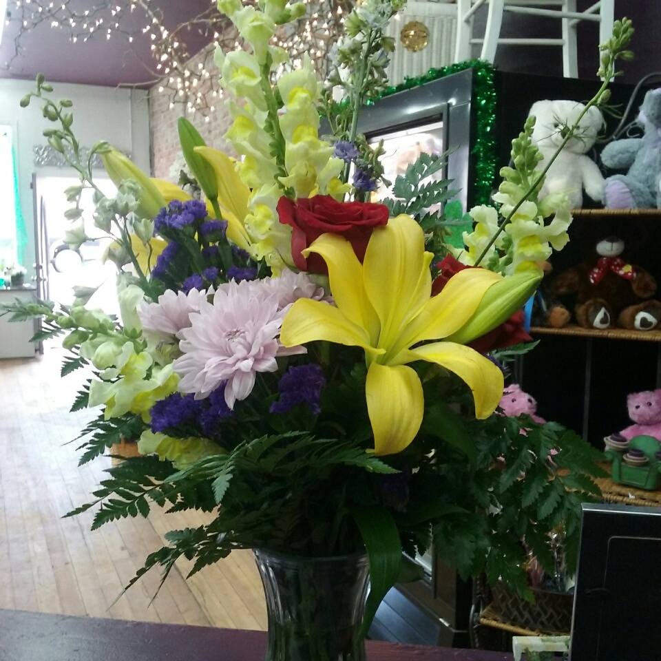 Jennifer's Flower Boutique Fresh flowers