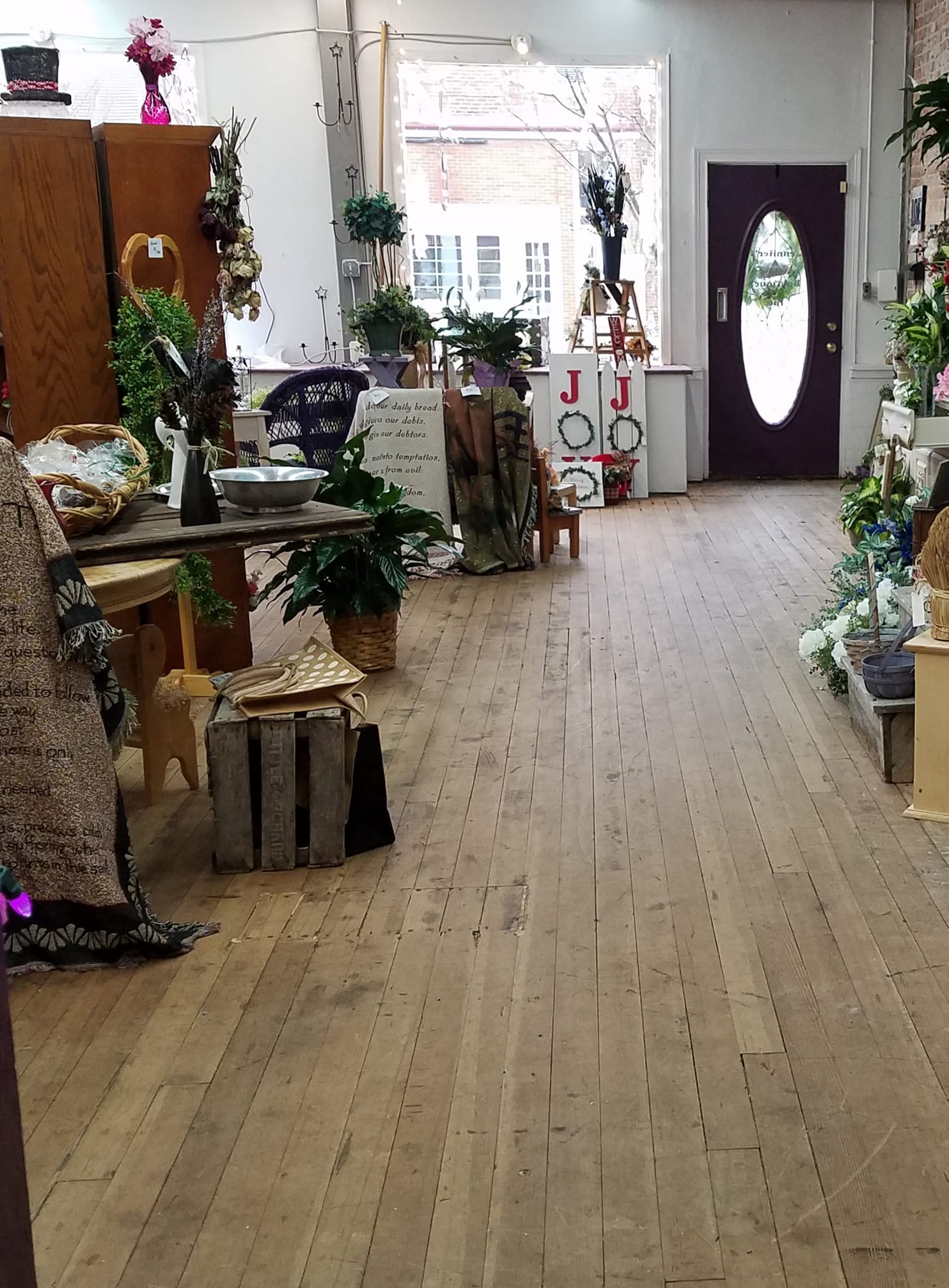 Jennifer's Flower Boutique fresh flowers in Fortville, IN