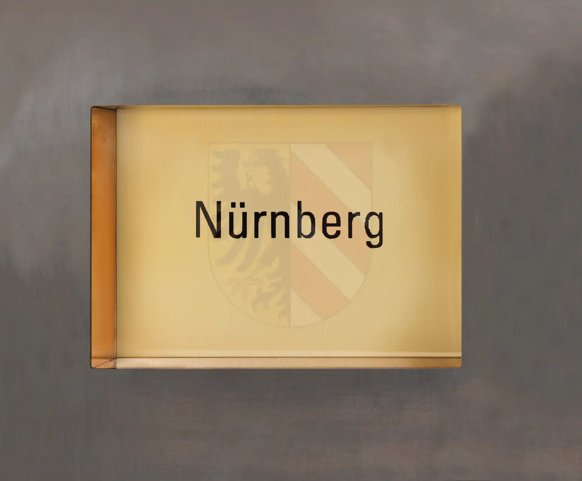 Bayerischer-Staedtetag-Stele-hologramm-animation.webp