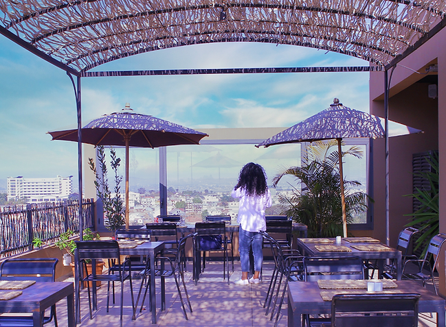 Nosy-Manga-Photos-RooFtop-01.png