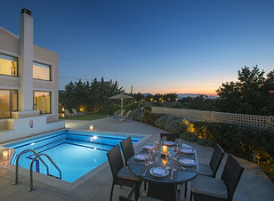 Villa-57-6351-min (1).jpg