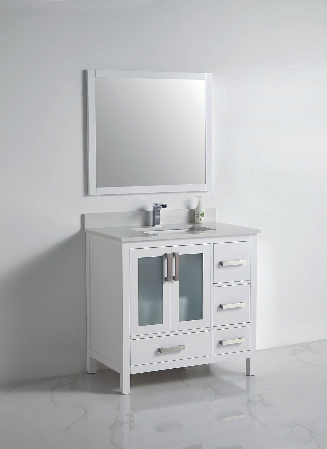 Item: BCB1336L 35″ x D 21″ x H 34-1/4″