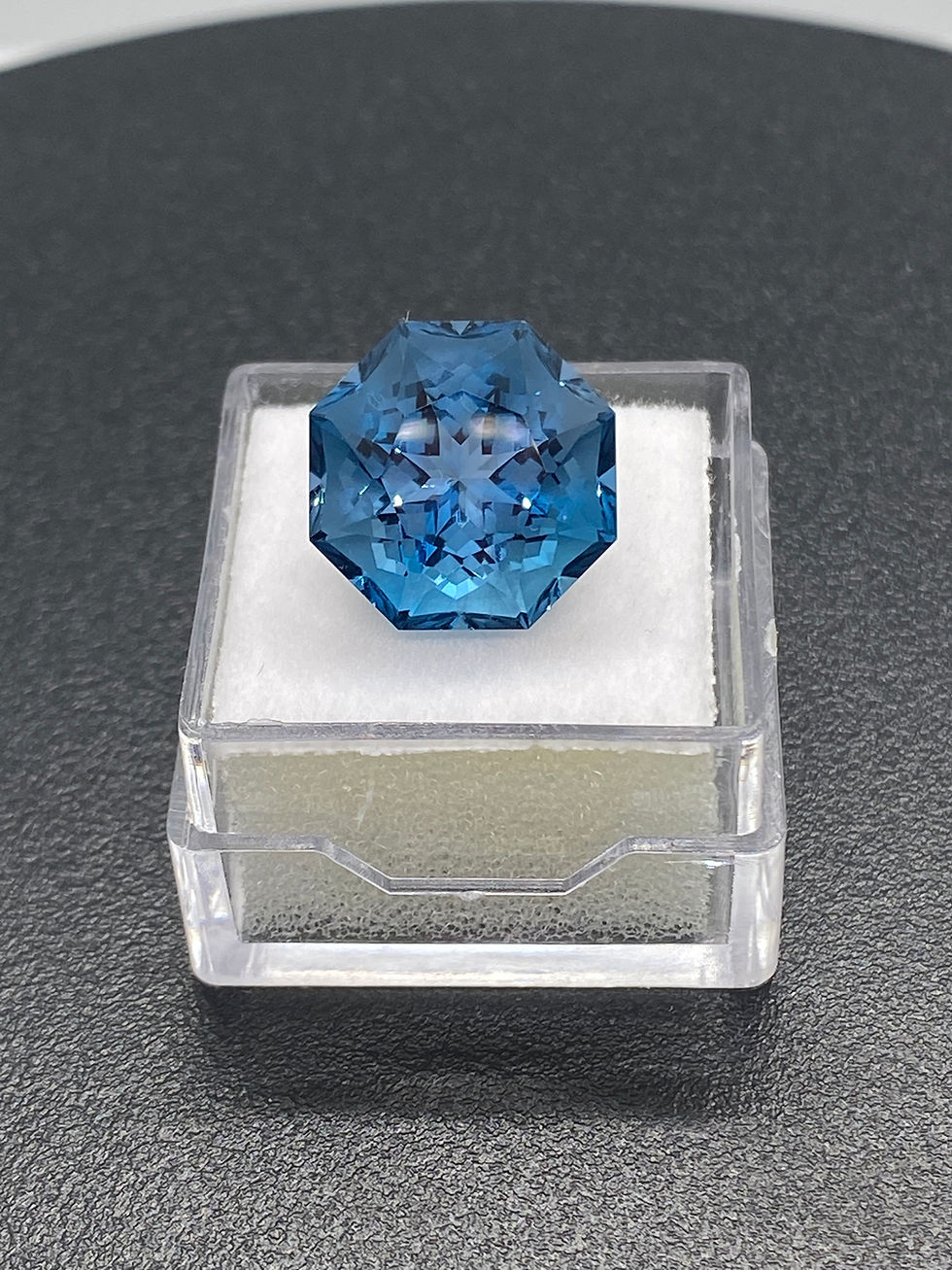 Miniatura: London Blue Topaz | Custom Cut Octagon | 13.8 mm