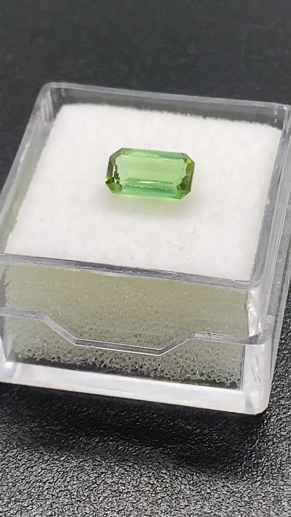 Прев'ю: Green Tourmaline | Rectangle | 8 x 4.5 mm