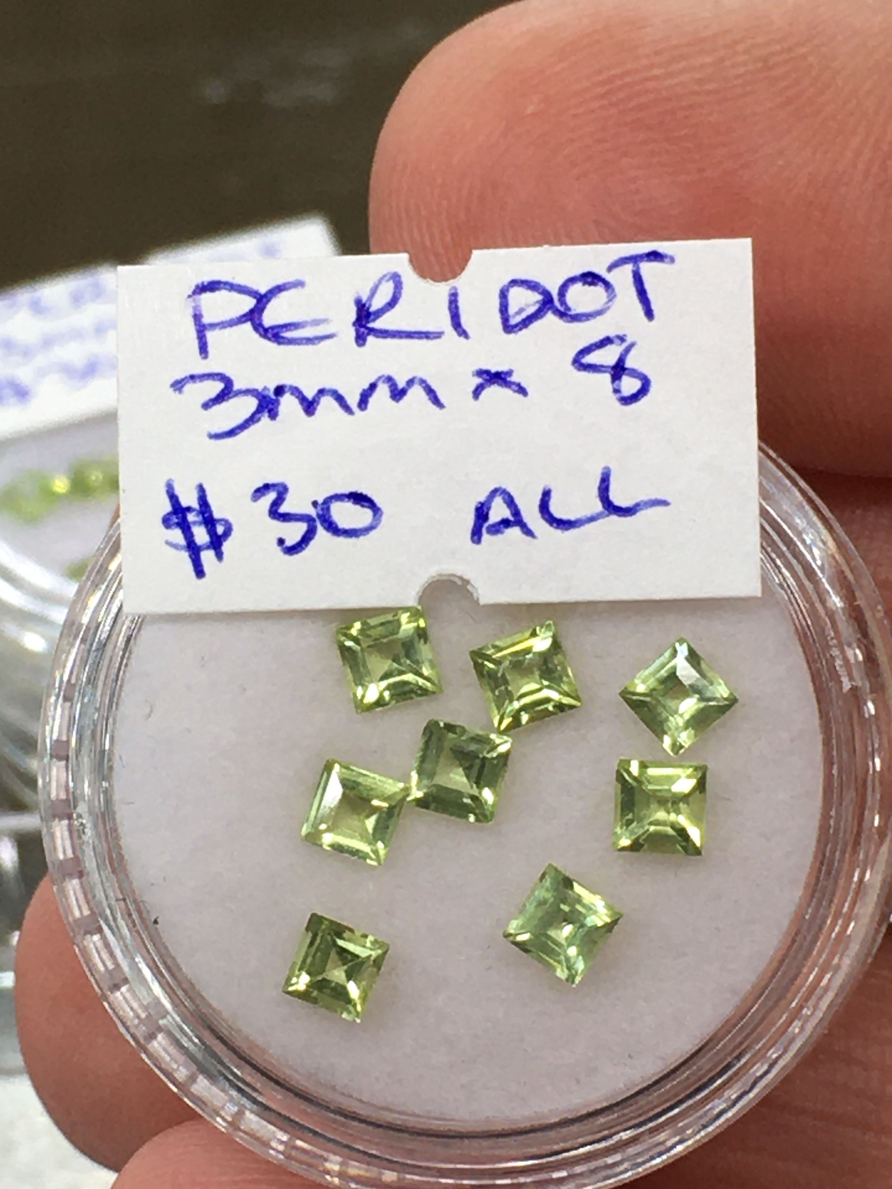 Peridot 3 mm squares 