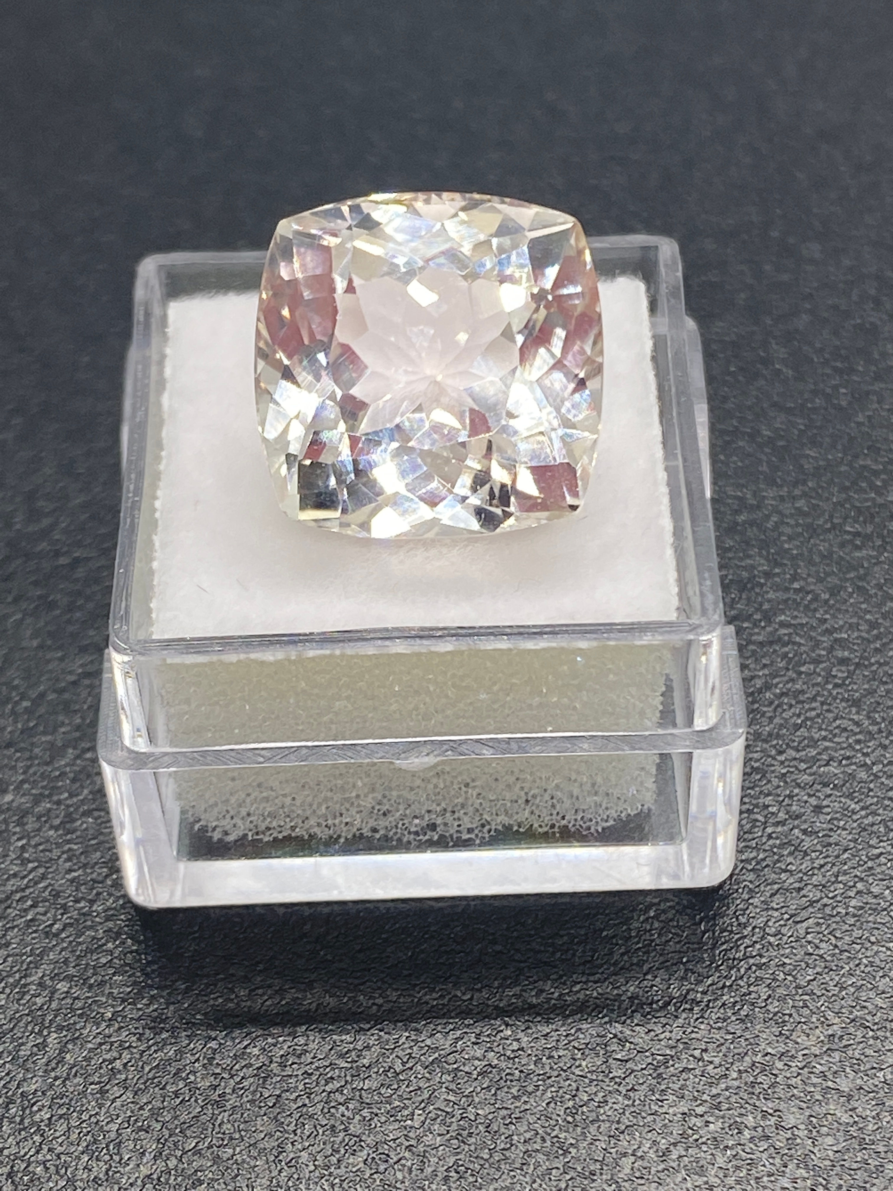 16.85 ct Kunzite | Square | 14.8 mm No heat