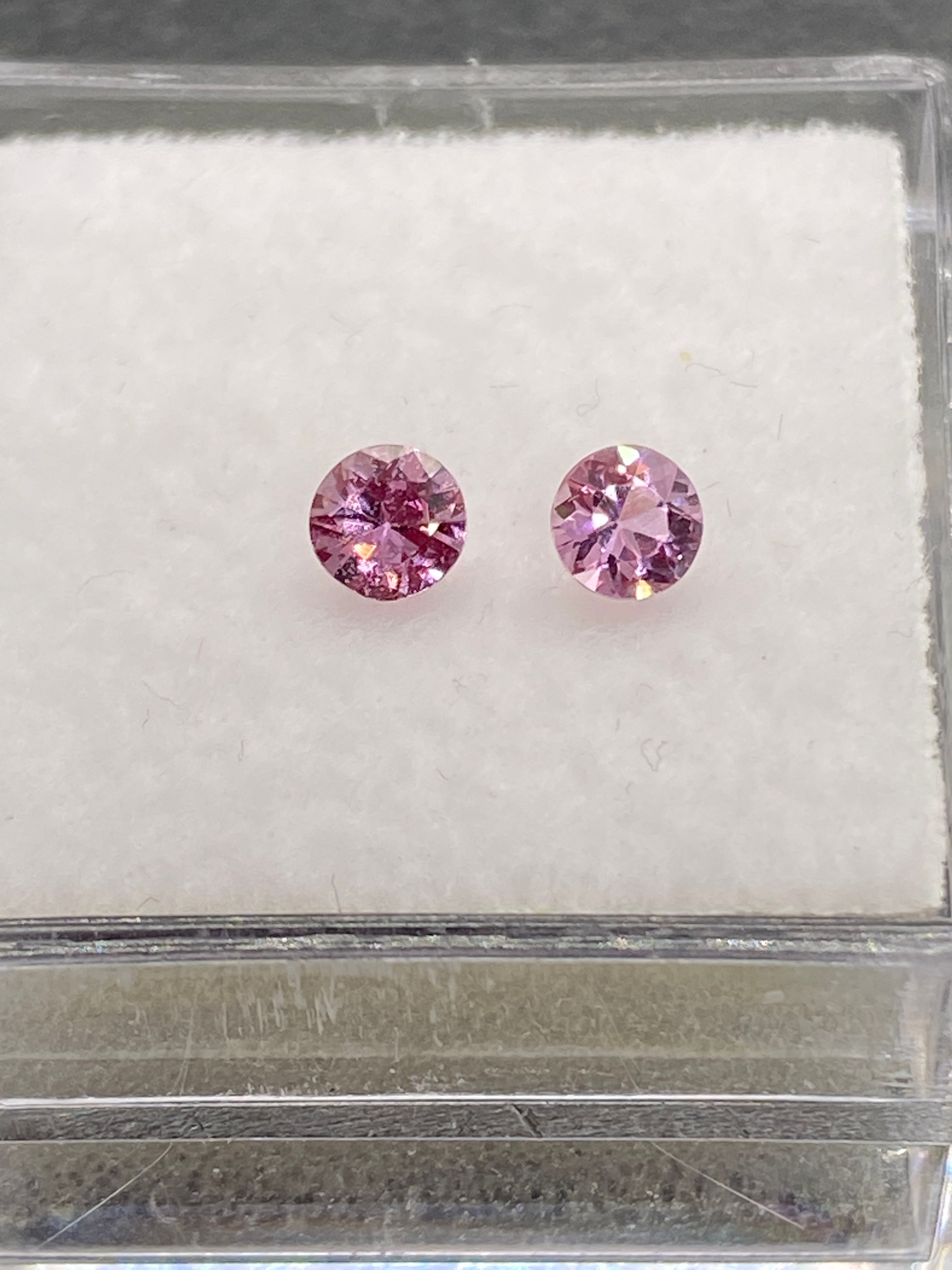 Plum Sapphire Pair | Round | 3.5 mm