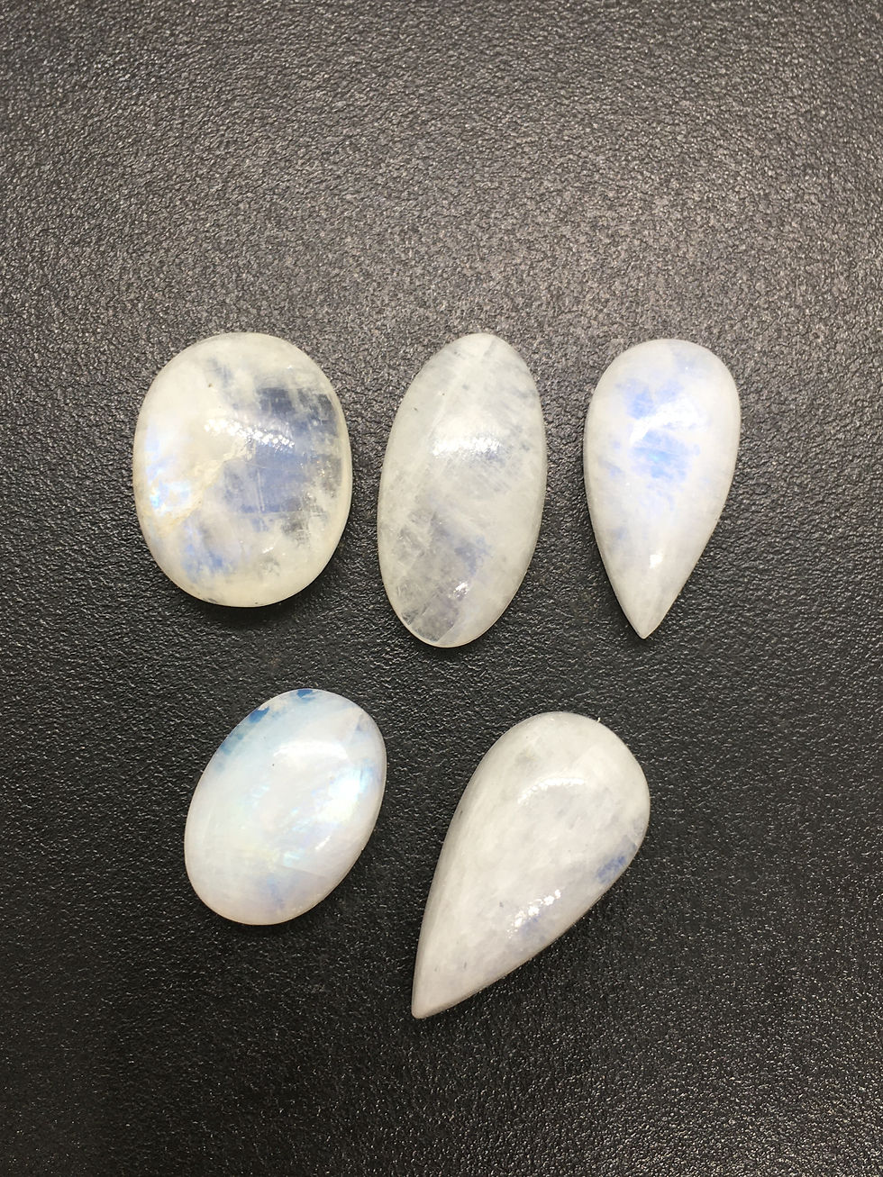 Moonstone | Mixed Shapes | 23 mm