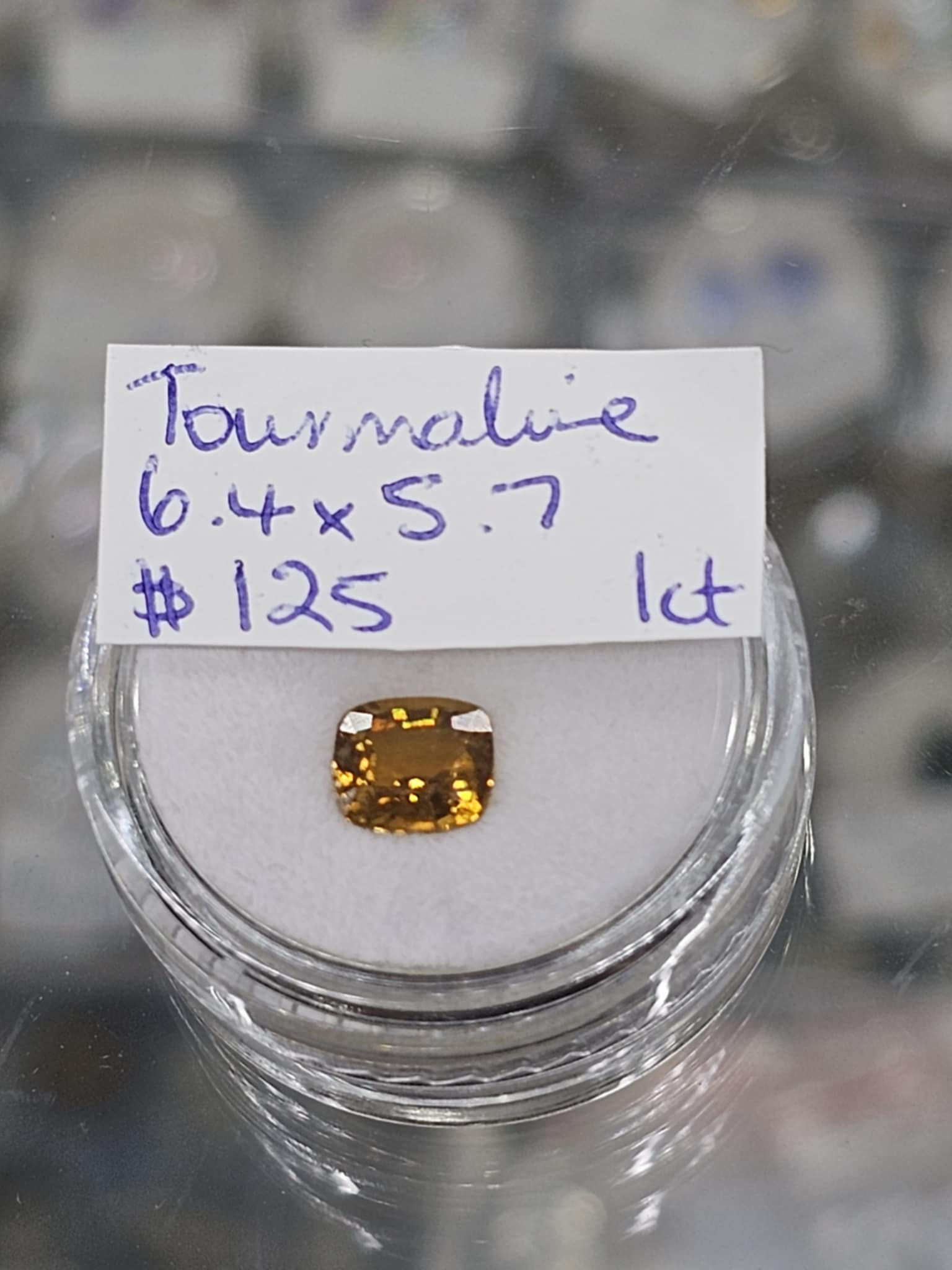 Tourmaline l very nice sparkle 