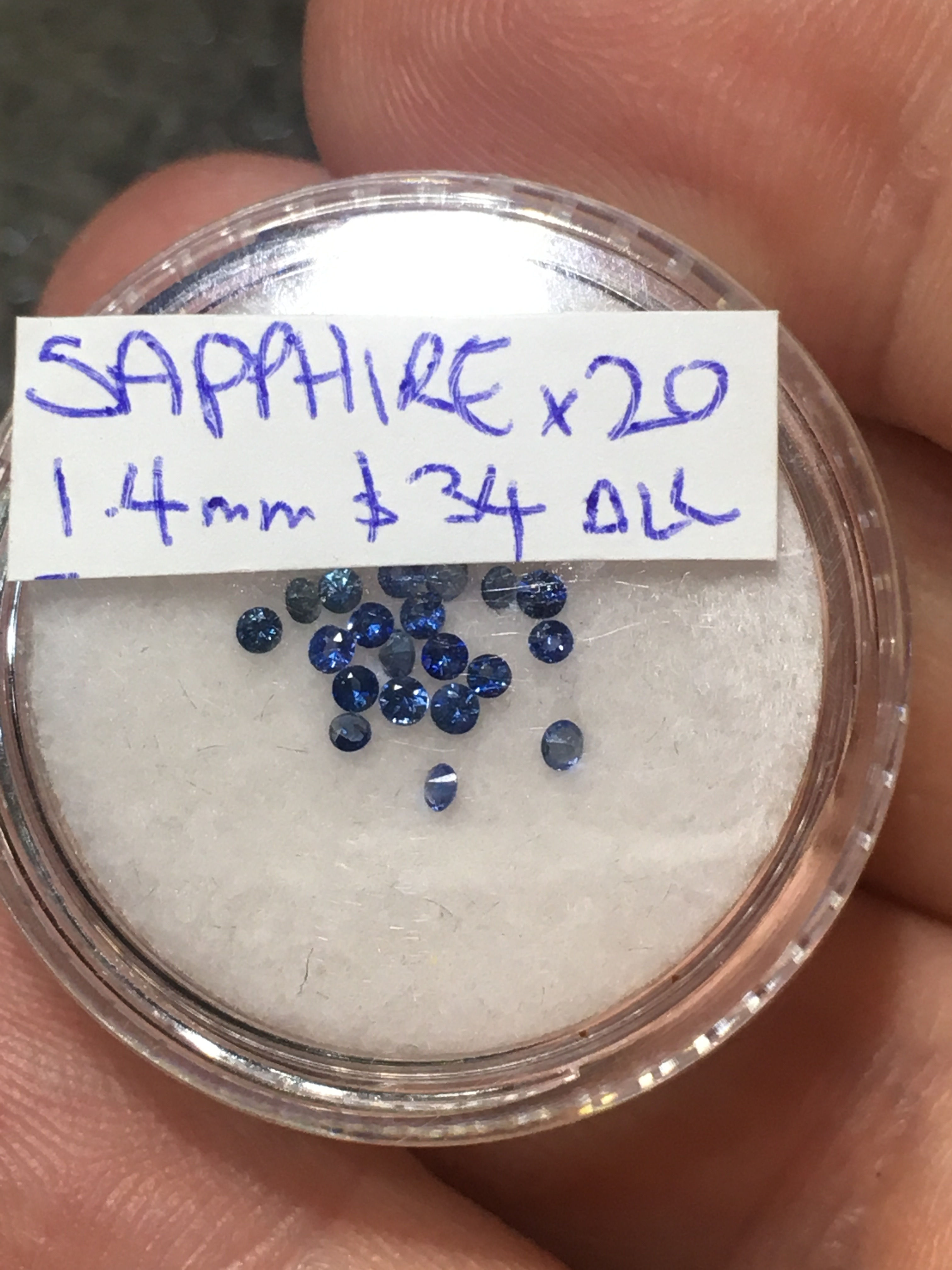 Sapphire l 1.4 mm l twenty pieces 
