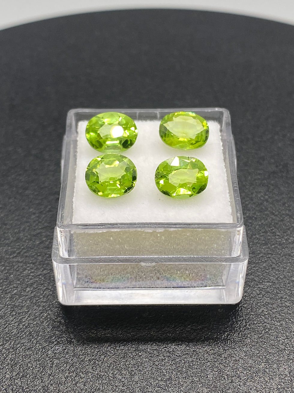 Peridot | Oval Parcel | 8 x 6 mm