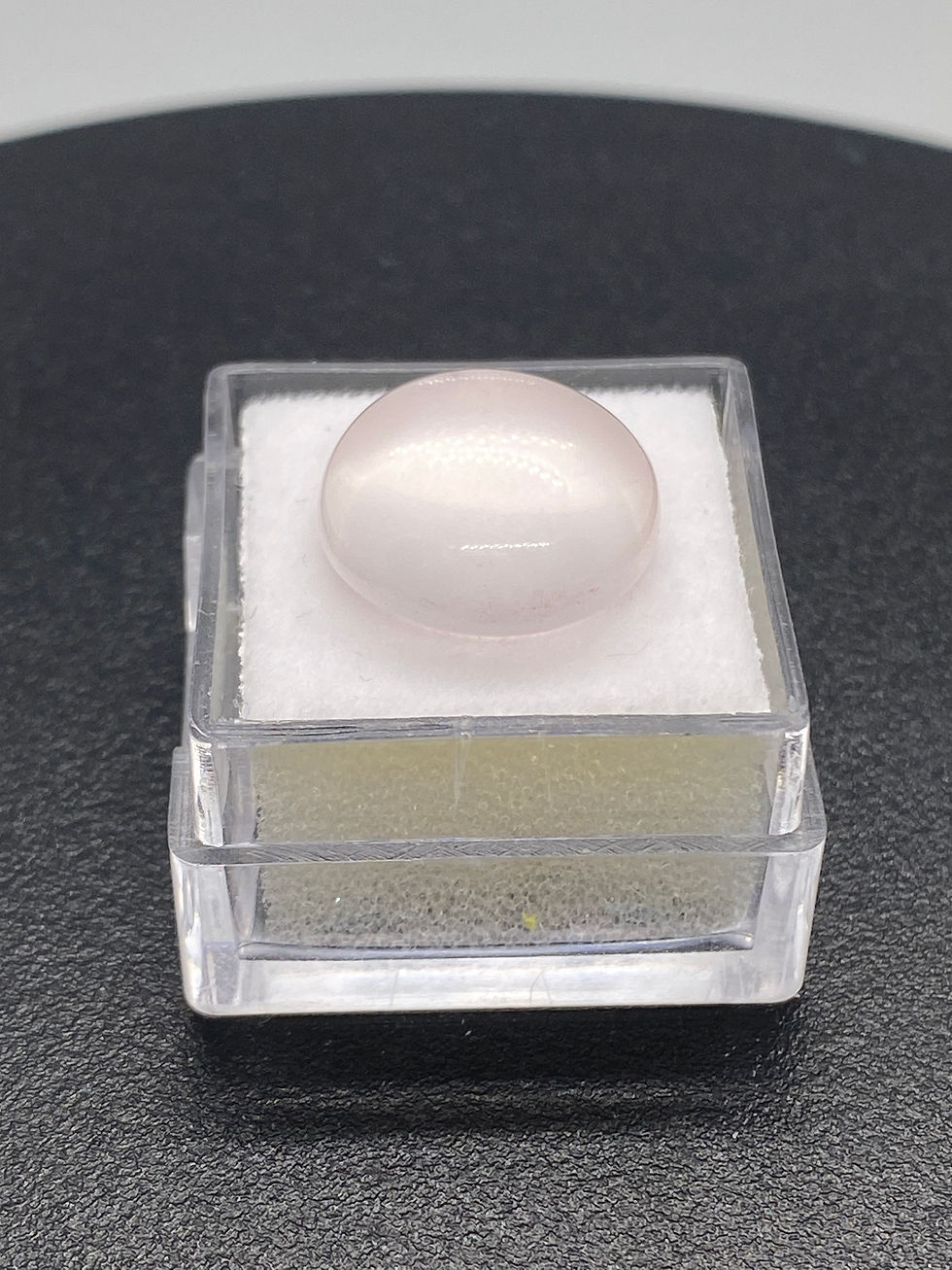 Clear / Hint of Pink Rose Quartz | Round | 15 mm