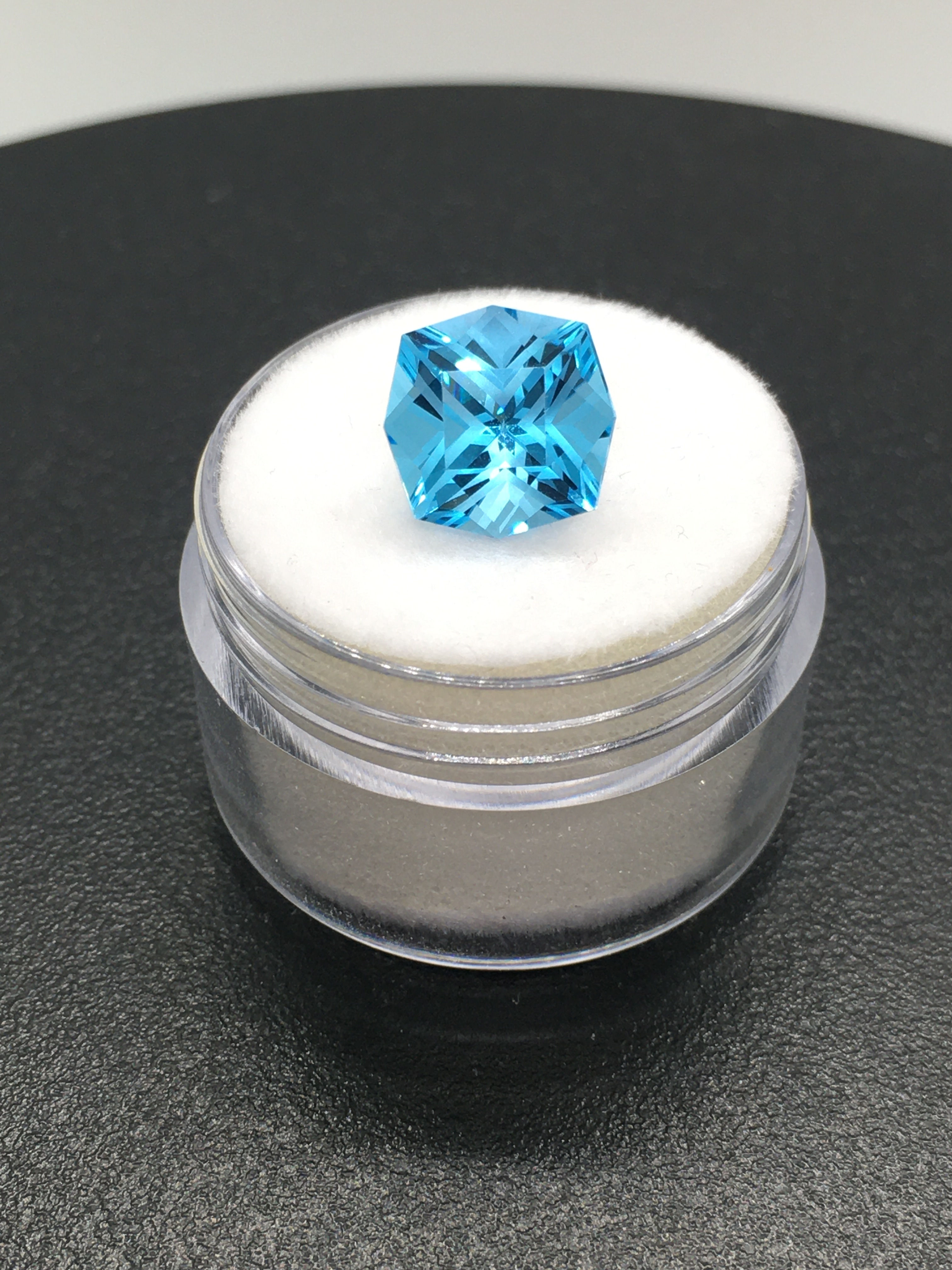 Swiss Blue Topaz | Octagon | 10 mm