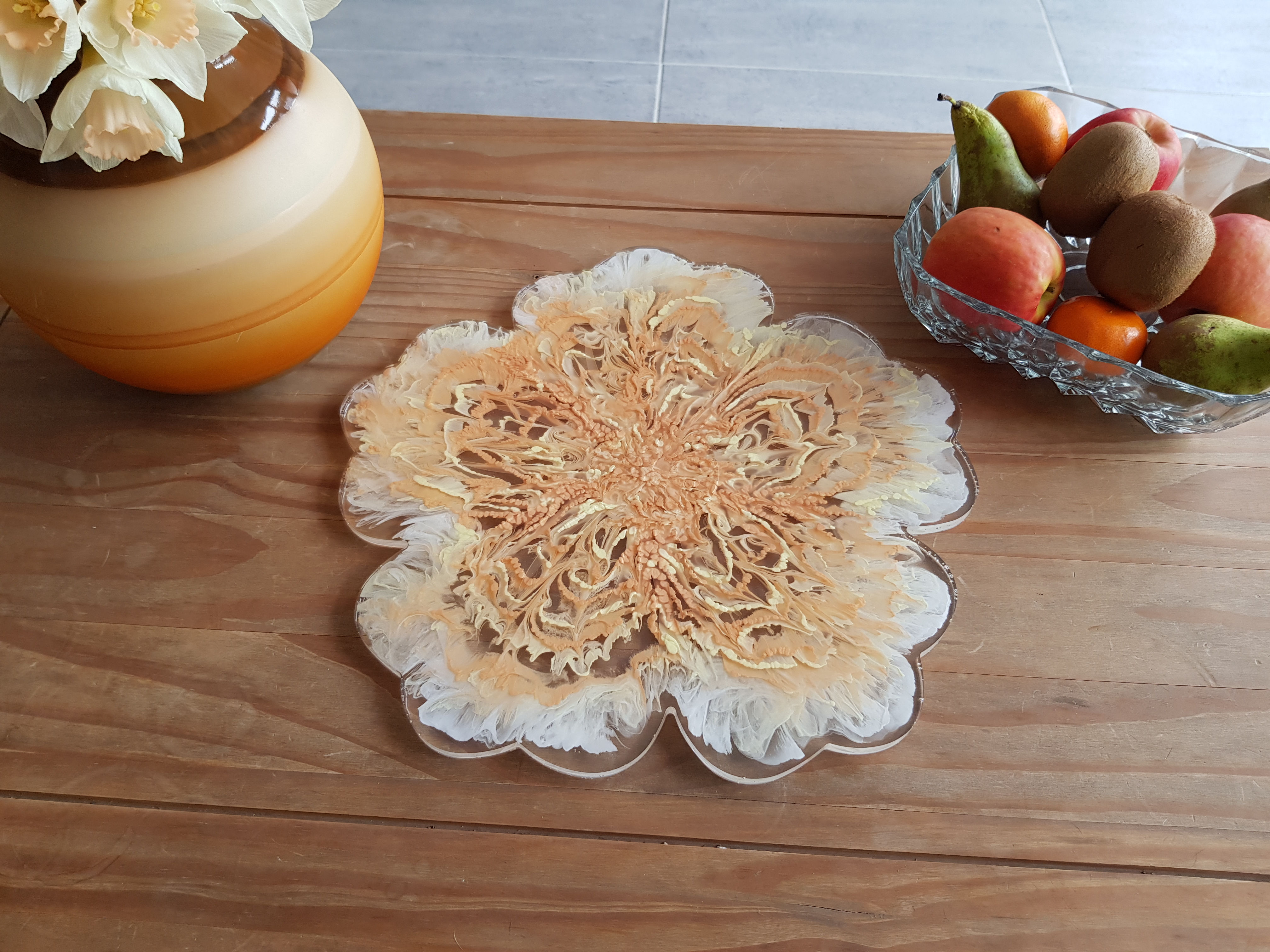 Flower shaped tray