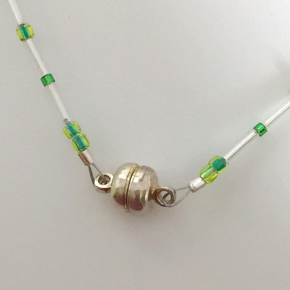 Thumbnail: Glass bead necklace