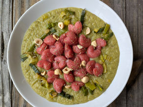 Gnocchi su crema di porri e cannellini