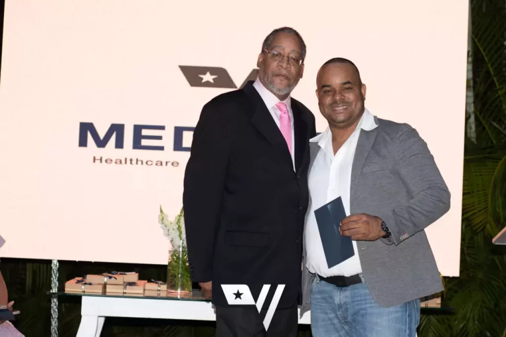medvets-plus-ceo-1024x682