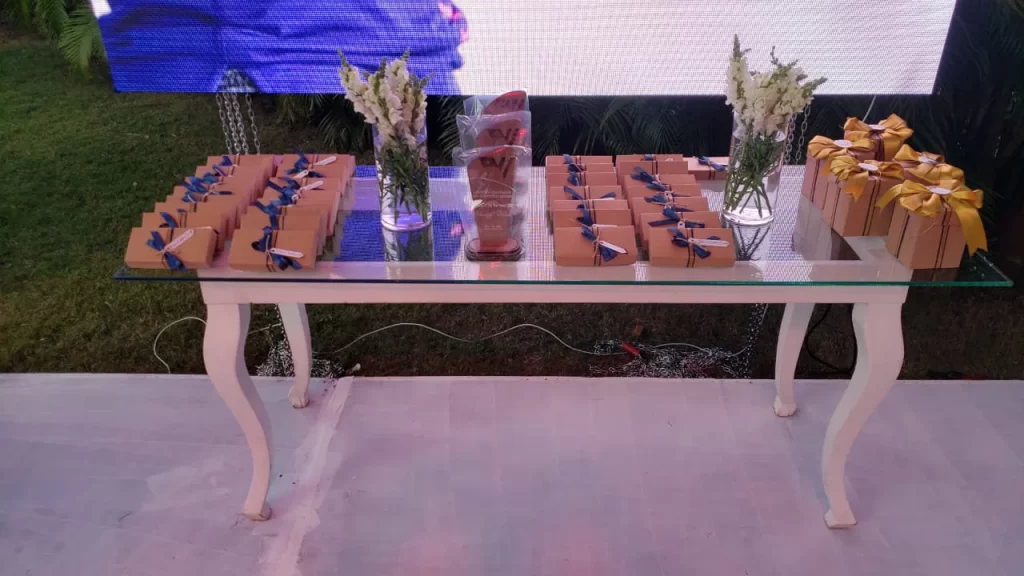 Gifts-and-awards-table-1024x576