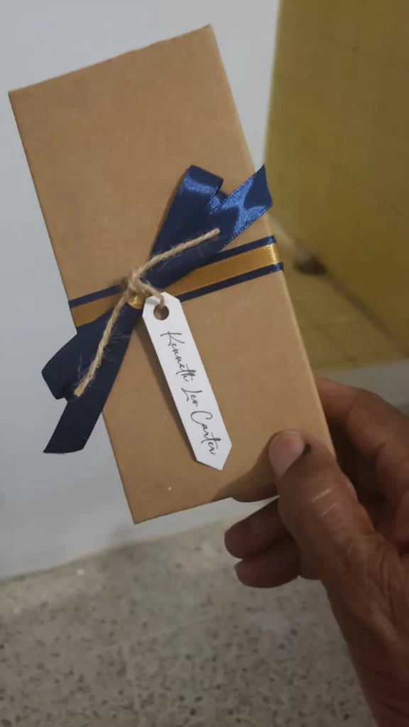 Single-Gift-576x1024