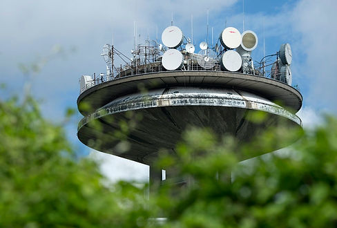 20191022_de_zendmast_van_VRT-en_RTBf_aan