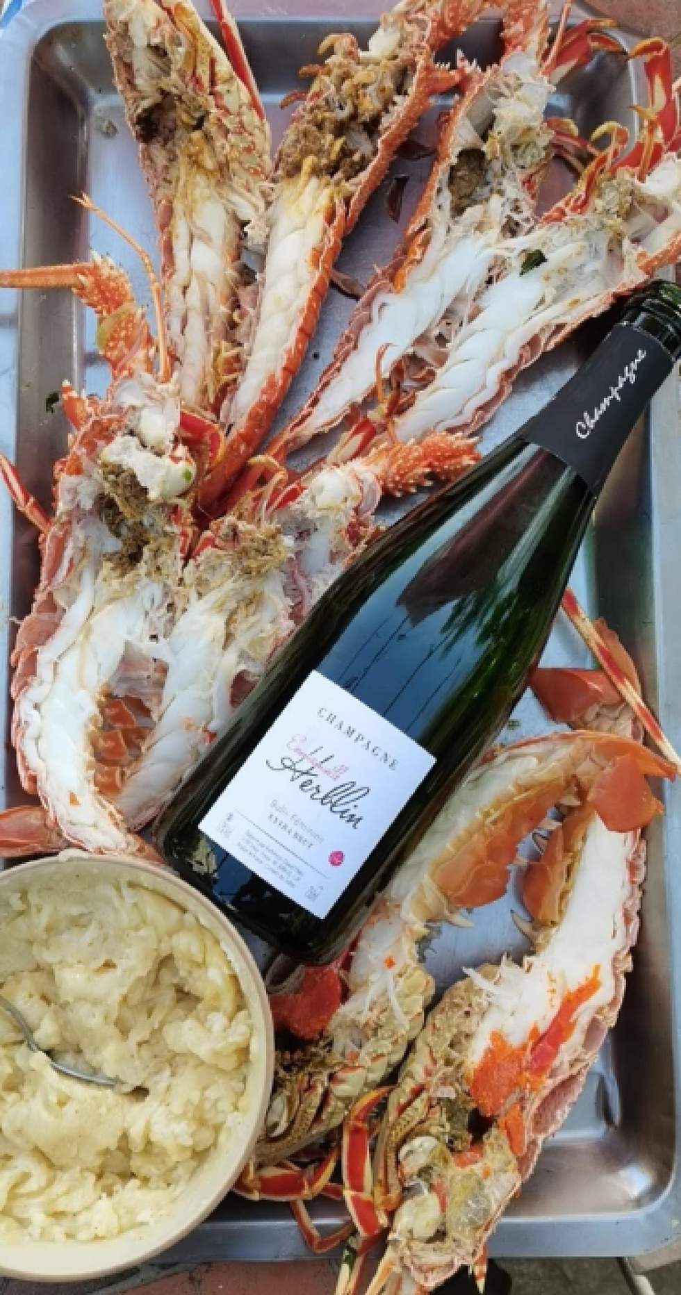 Langoustes BBQ Boat