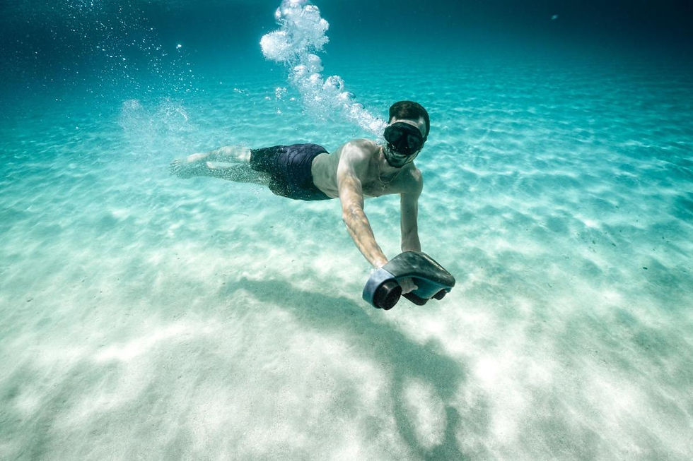 Sea scooter à disposition sur le catamaran Porto Vecchio CORSE