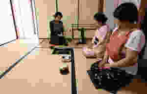 Beppu Japon retraite spirituelle meditation pour seminaire et formation autour du bien-être gestion de stress energie et resilience cérémonie du thé