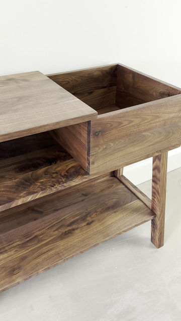 Thumbnail: The Tremont / Record Console 
