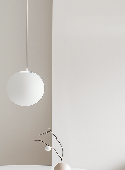 yuvalna_fine_art_minimal_photography_close_up_interior_white_em_479e00f3-a8f9-4e68-9502-13