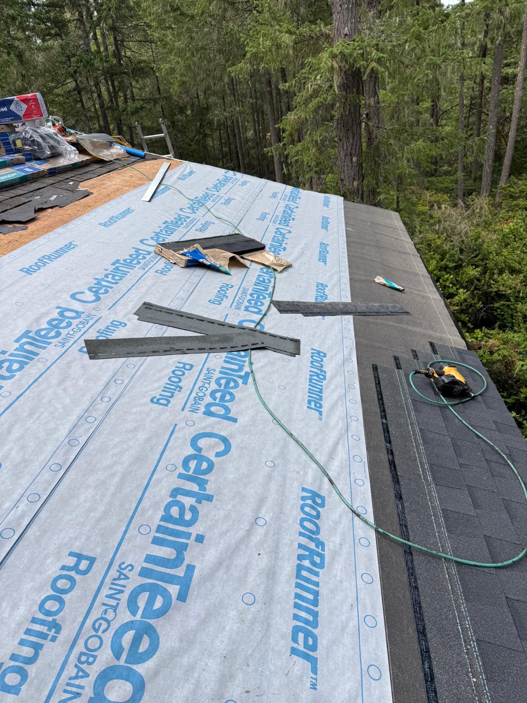 Fenix Roof Service roof replacement project