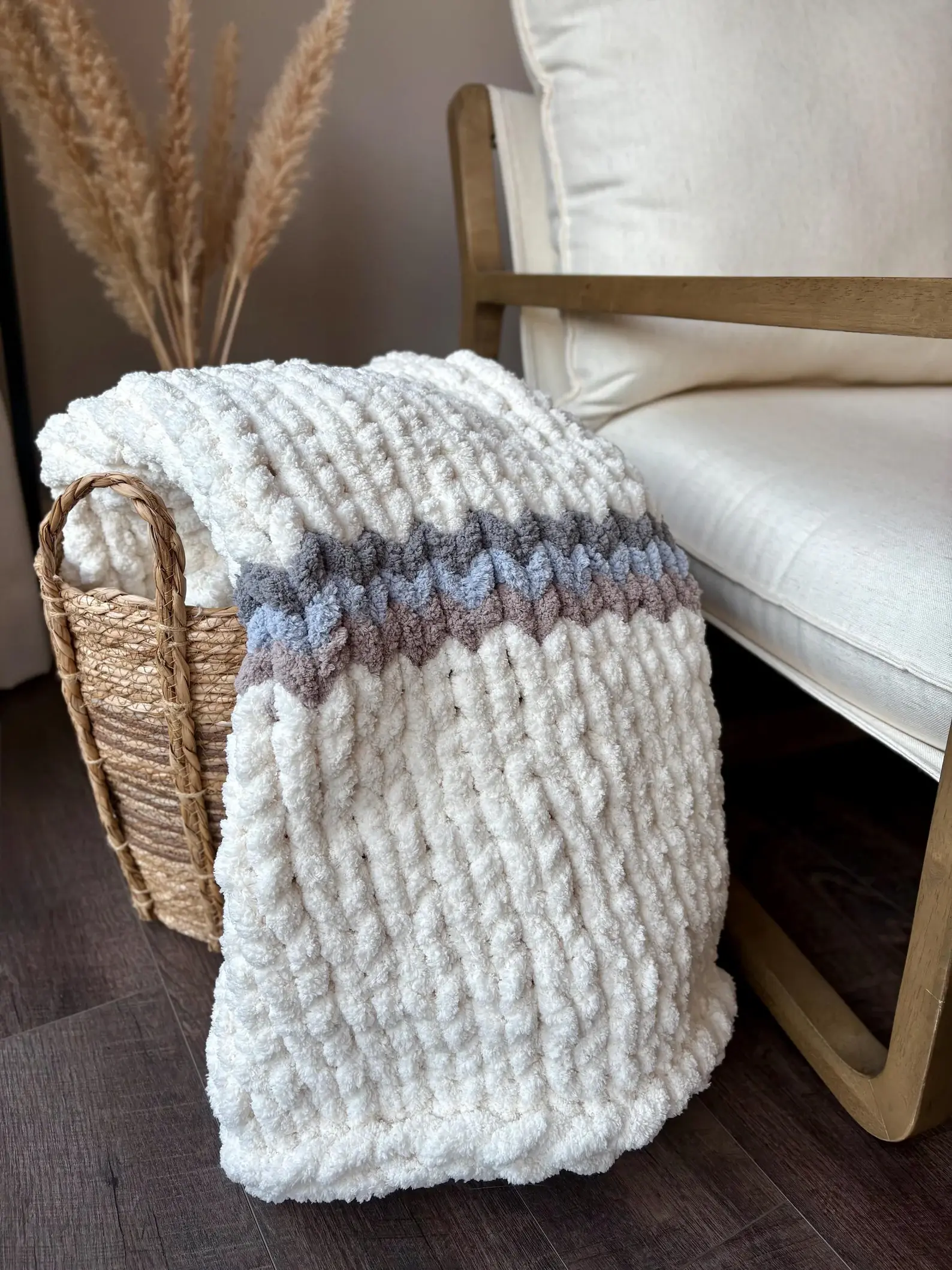 Summer House Chunky Throw