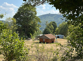 herdershut op camping.jpg