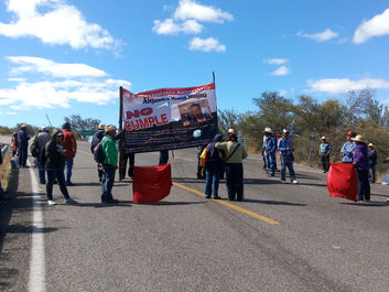 ANTORCHISTAS MIXTECOS SE UNEN A LA JORNADA DE MOVILIZACIÓN ESTATAL.