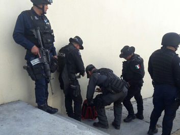 Lanzan mochila con bomba casera a simpatizantes de Morena en Oaxaca