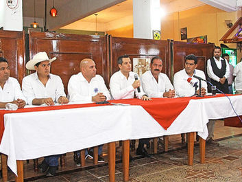 El Ejecutivo Estatal se compromete en Tuxtepec a que regrese la tranquilidad