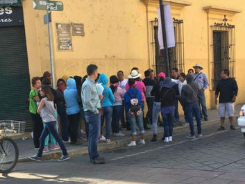 Ciudadanos impiden “secuestro” de camión por normalistas