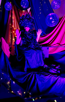 Lost 2023 Mystery Mansion - Purple Witch