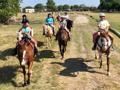 Benbrook Stables December Riding AcademyÂ