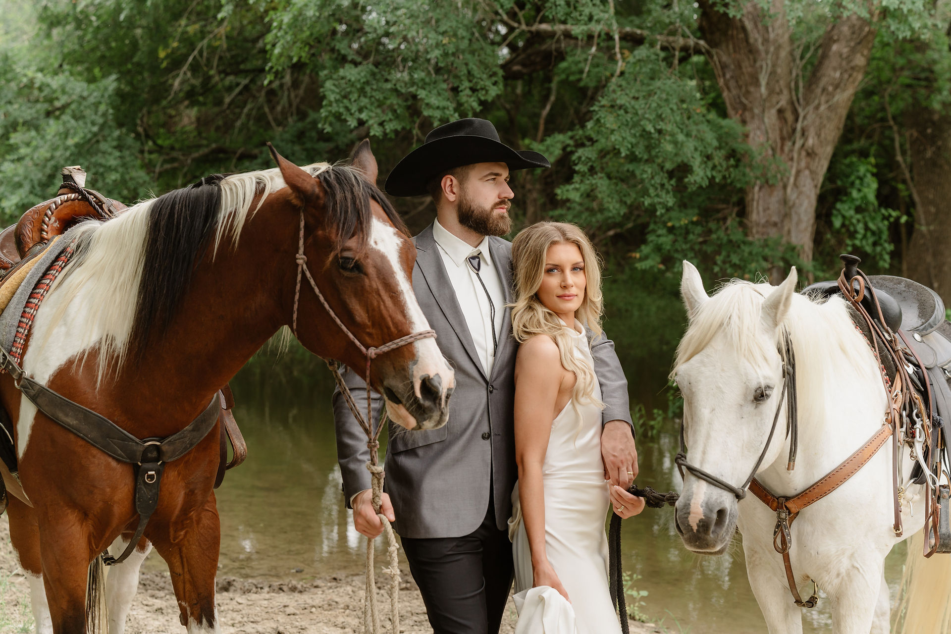 Couples trail ride Benbrook Stables 