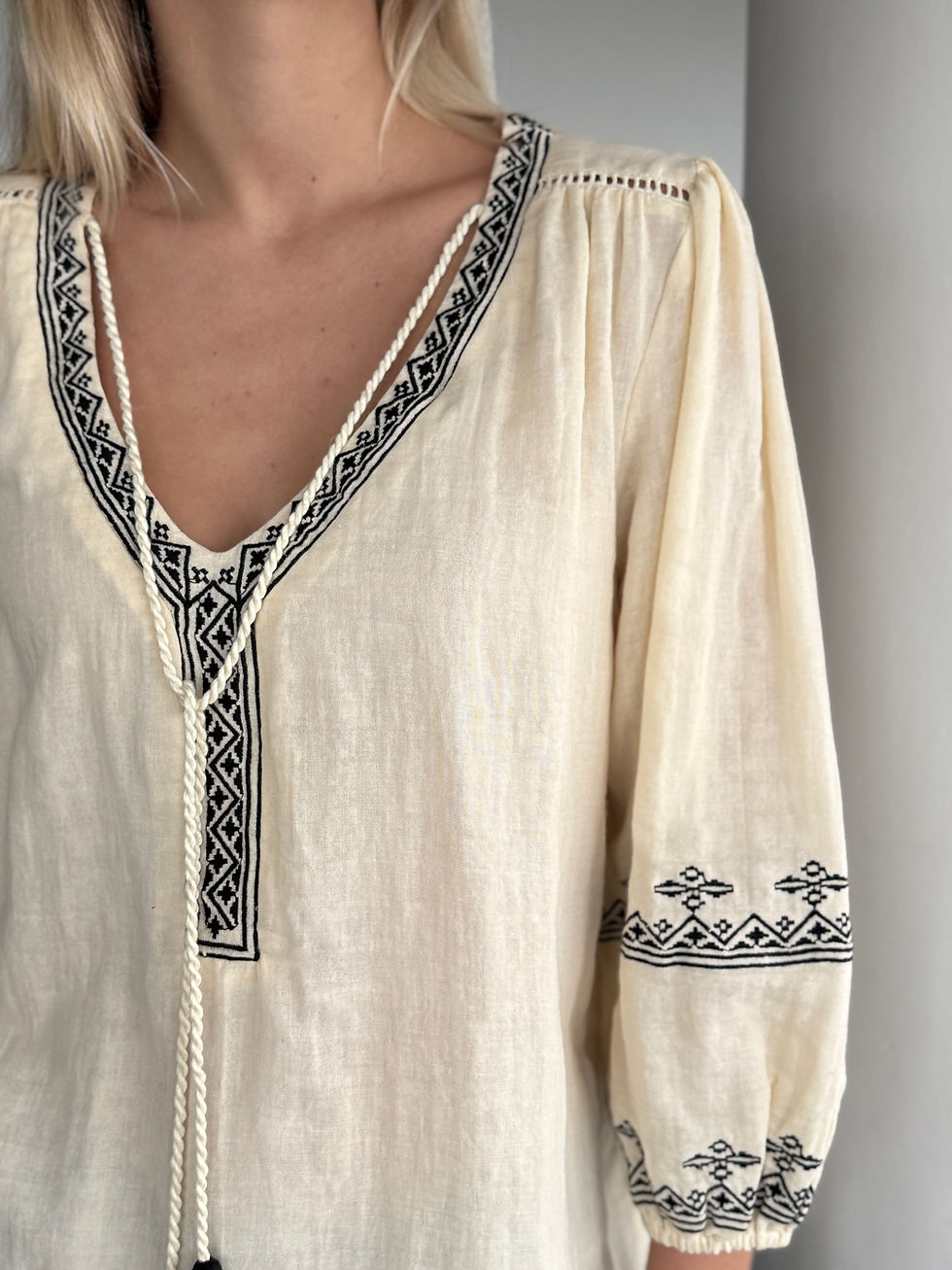 Thumbnail: Desi Blouse in Cream